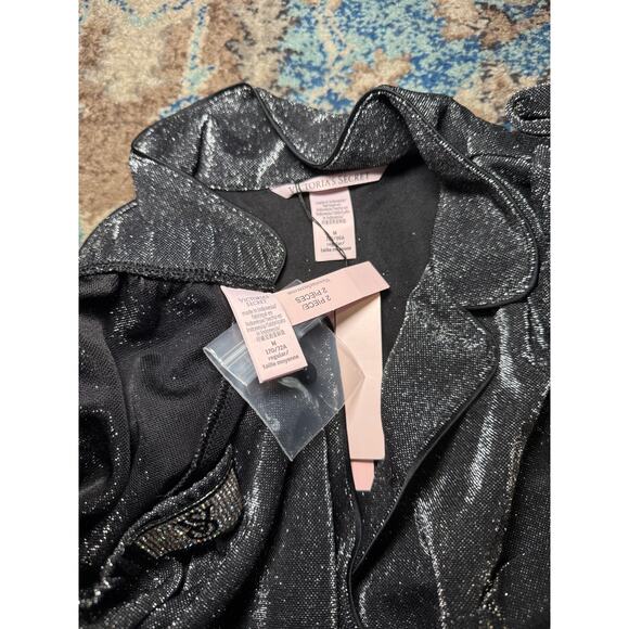 VS Pj Set - Picture 2 of 6